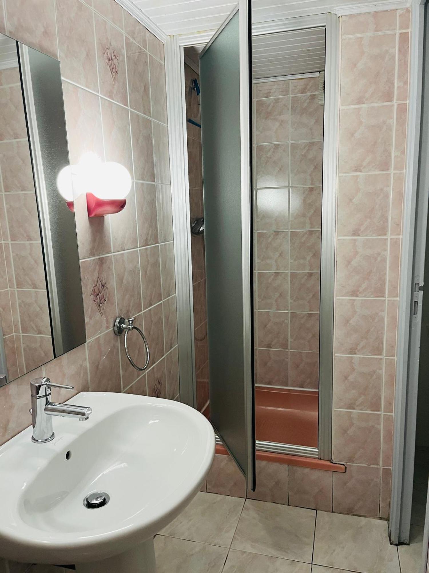 La Ligonne Bed & Breakfast Marillac Екстериор снимка